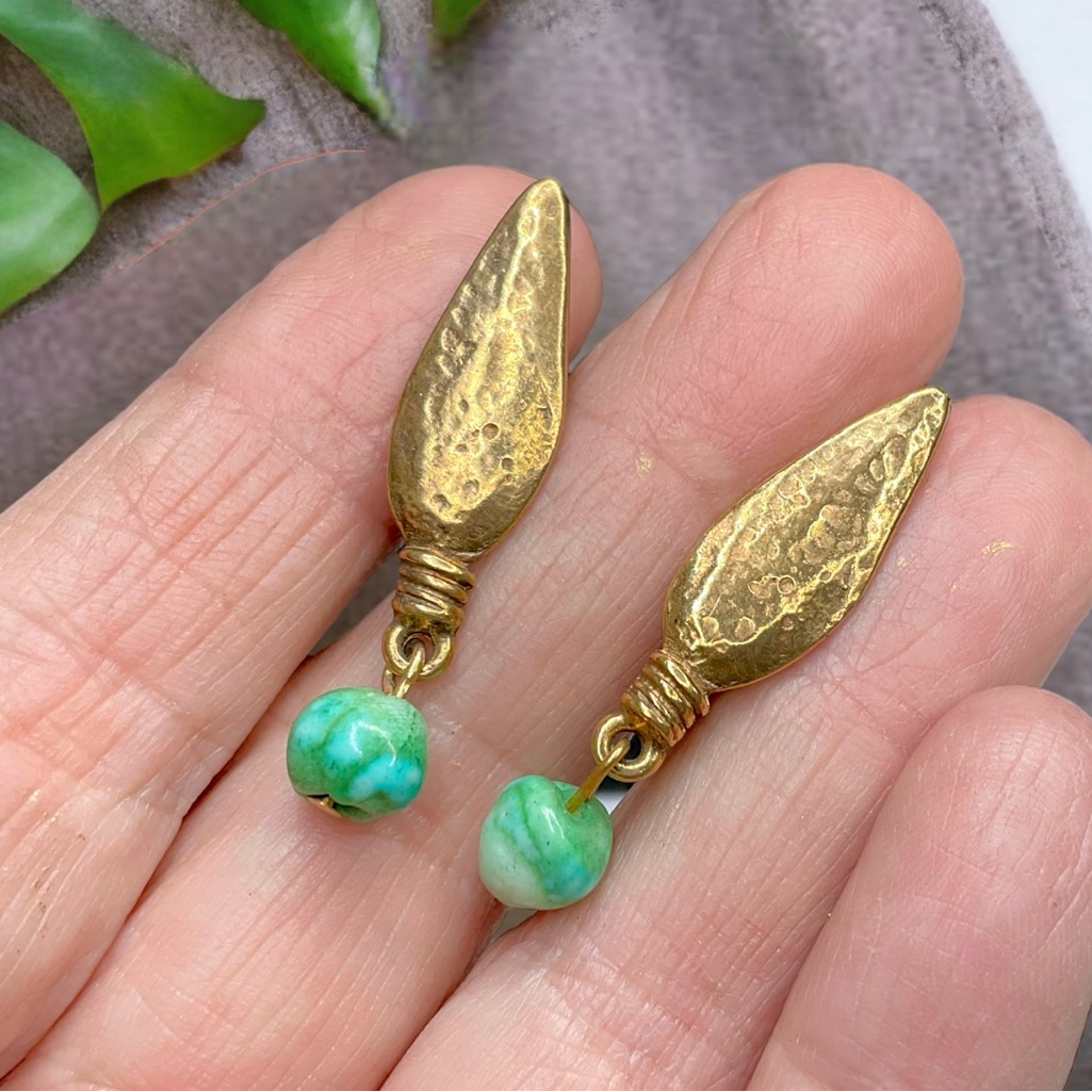 Rare Vintage Castlecliff Earrings 48$